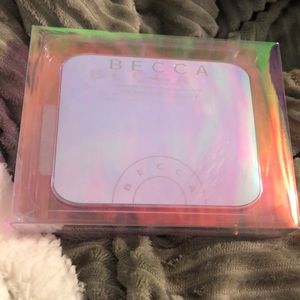 Becca Pearl Glow eyeshadow palette